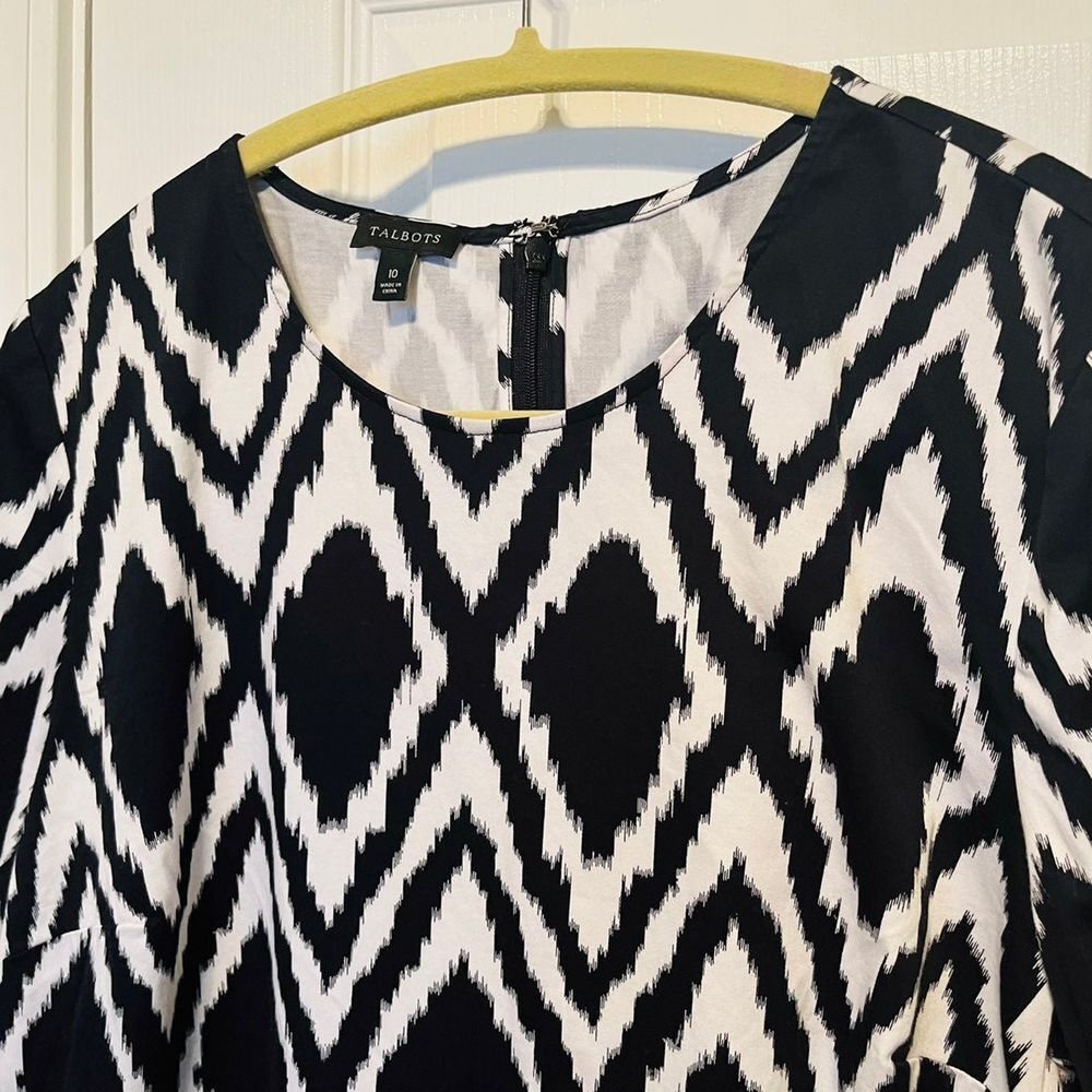 TALBOTS Womens Size 10 Black White Cotton Blouse Top Short Sleeve Popover - Picture 3 of 11